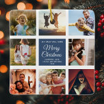 God jul WE KÄRLEK DU Mamma Photo Collage Julgransprydnad Keramik<br><div class="desc">Perfekt-gåva till Helgdagarna: Ett modernt trendig Instagram Photo Collage-ornament med personlig-meddelande och 8 favoritfamiljefotografier på en företagsblå bakgrund. Gör det till en keepy-present till din mamma,  pappa,  syster,  moster eller någon annan familjemedlem eller vän - det ger ett leende till deras ansikte i åratal till komen. God jul!</div>