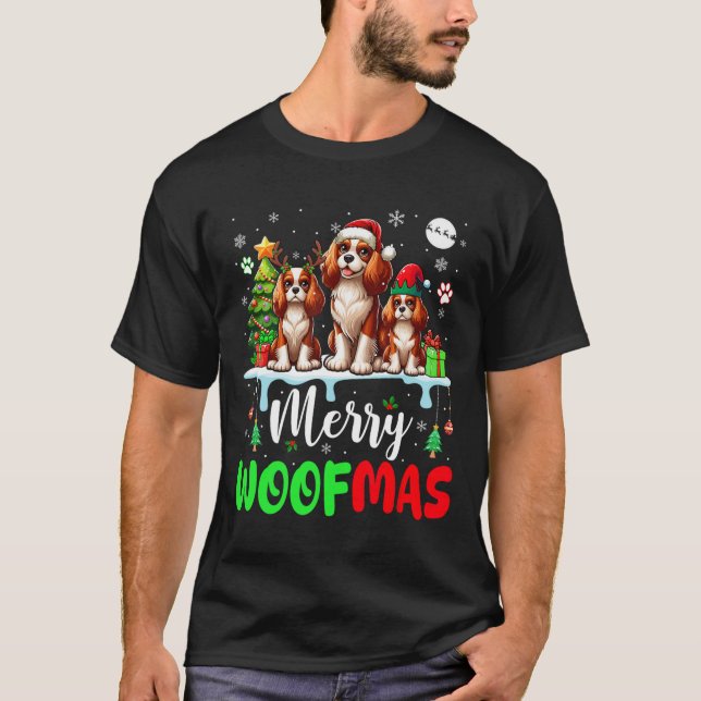 God jul Woof Three Santa Elf Kung Charles T Shirt (Framsida)