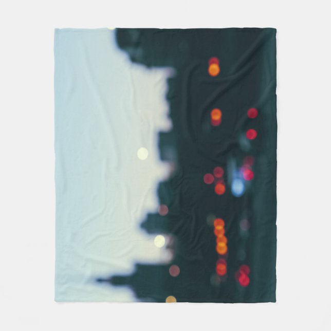 God kväll: Blurry Cityscape Silhouette. Fleecefilt (Framsidan)
