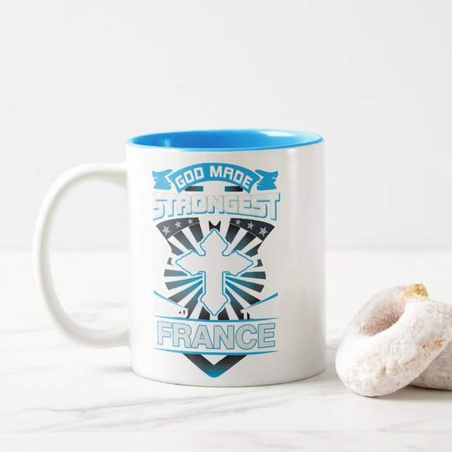 God Made The Strongest And Named Them France Två-Tonad Mugg (Med munk)