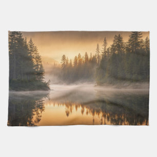 God morgon Mist vid floden i Gräs Kökshandduk