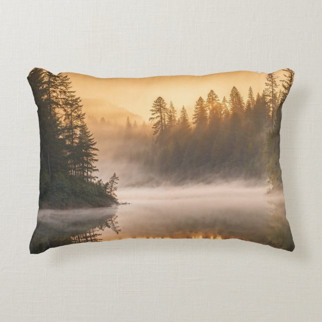 God morgon Mist vid floden i Gräs Prydnadskudde (Framsidan)
