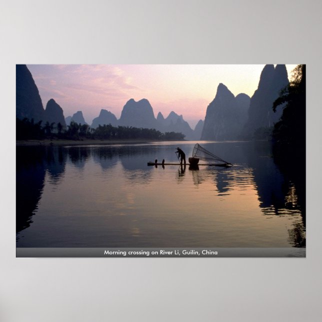 God morgon vid floden Li, Guilin, China Poster (Framsidan)