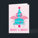God och Bright Rosa Flamingo Beach-jul Helgkort<br><div class="desc">Anpassningsbar personlig Merry och Bright Rosa Flamingos Beach Julgran hälsningskort i klassisk rosa, turkos och teal tropiska färg palett. Ett underbart kustjullkort för alla som bor vid havet. Du kan också ladda ned det här kortet digitalt för att skicka via e-post eller text, eller för att skriva ut på hemsidan!...</div>
