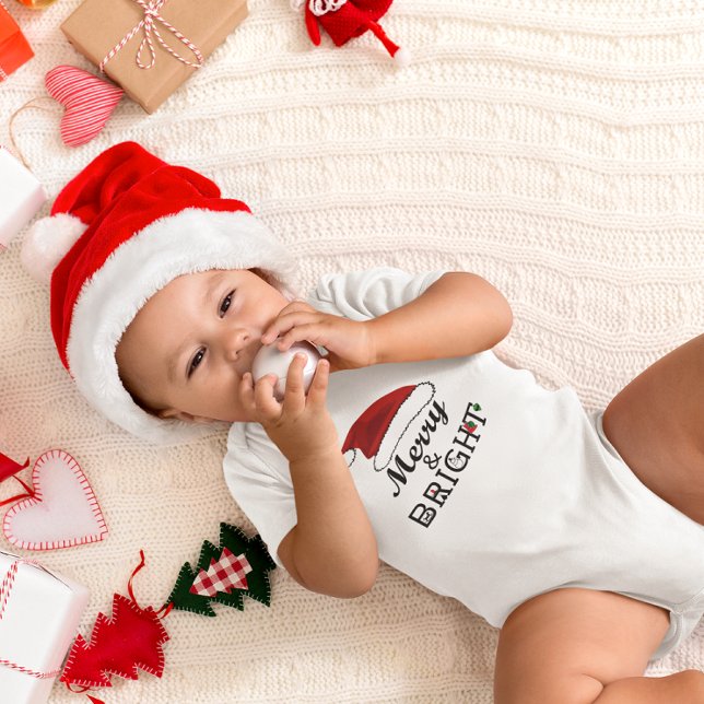 God och ljus med jultomten jul t shirt (Merry & Bright with Santa Hat Christmas Baby Bodysuit )