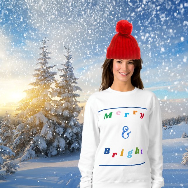 God och ljusfull modern jul t shirt (A festive white Christmas jumper with 'Merry and Bright' words in multicolor letters. An ideal gift.)