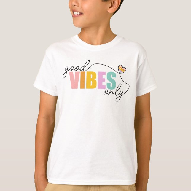 God Vibes Endast Rainbow Heart T Shirt (Framsida)