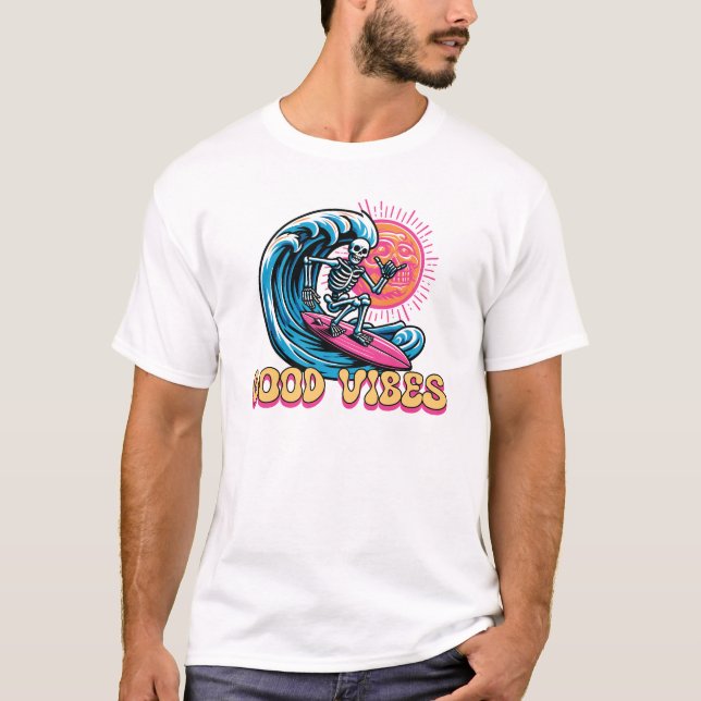 God Vibes - Surfing - Sommar Vibes T Shirt (Framsida)