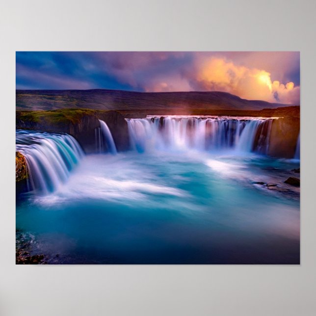 Godafoss, Islandet Waterfalls Poster (Framsidan)