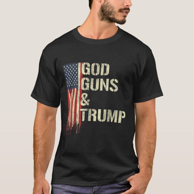 Gode vapen och trumf I andra ändringstrumpan Flagg T Shirt (Framsida)