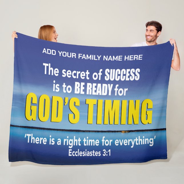 GOD'S TIMING Christian Bible Personlig Family Fleecefilt (På plats)