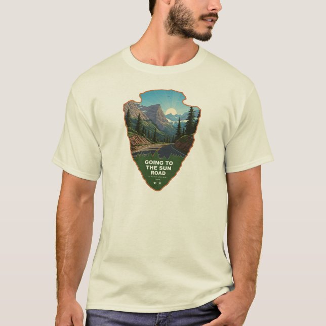 Going To The Sun Road Glacier NP Arrowhead T Shirt (Framsida)