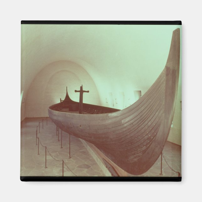 Gokstads långskeppsfartyg (trä) magnet (Framsidan)