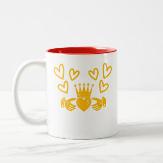 Gold Claddagh Ring Coffee Mug Två-Tonad Mugg