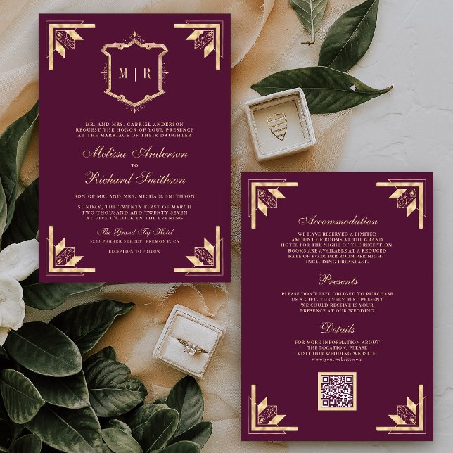 Gold Crest Monogram QR Code Plum Purple Wedding Inbjudningar (Skapare uppladdad)