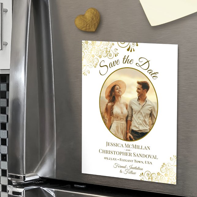 Gold & White Elegant Wedding Save Date Oval Photo Magnetisk Inbjudningskort (Magnetic Back for Easy Display!)