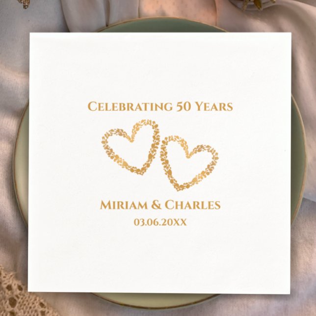 Golden 50:e Bröllop-årsdagen Heart-Personligen Pappersservett (Personalize these golden heart simple modern 50th wedding anniversary napkins. Stylish golden custom)