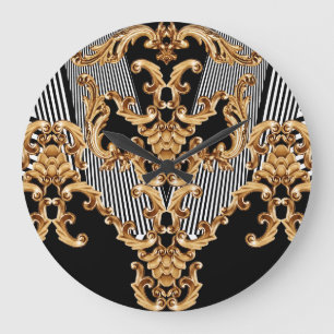 Golden baroque, intricate prydent design. stor klocka