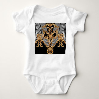 Golden baroque, intricate prydent design. t shirt