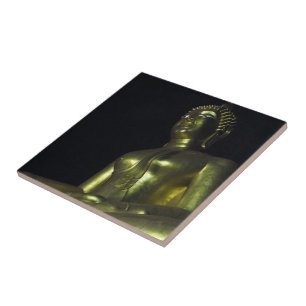 Golden Buddha i natt Kakelplatta