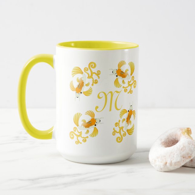 Golden Butterfly Koi Monogram Mugg (Med munk)