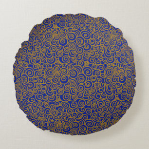 Golden Chinese Auspicious Clouds Mönster på Indigo Rund Kudde