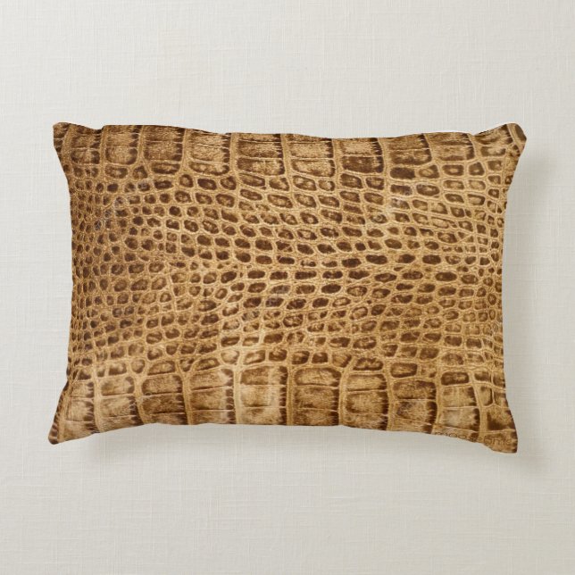 Golden Crocodile accent Pillow Prydnadskudde (Baksidan)