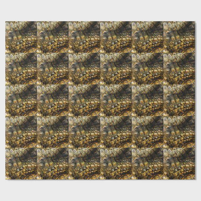 Golden Crocodile Skin Texture Close Up Presentpapper (Platt)