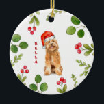 Golden doodle hund med Santa Hat Julgransprydnad Keramik<br><div class="desc">Personligens prydnadsföremål med vattenfärg illustrerar en gyllene doodel i Santa hat med helgdag grey,  det är perfekt för hundälskare.</div>