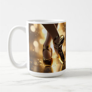 Golden Elegance: Ballerina Shoes på Guld Bokeh Kaffemugg