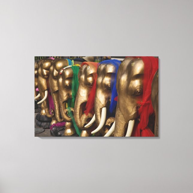 Golden Elephants Canvastryck (Framsida)