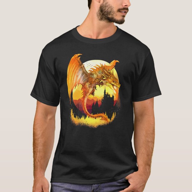 Golden Fantasy Dragon med brand T Shirt (Framsida)
