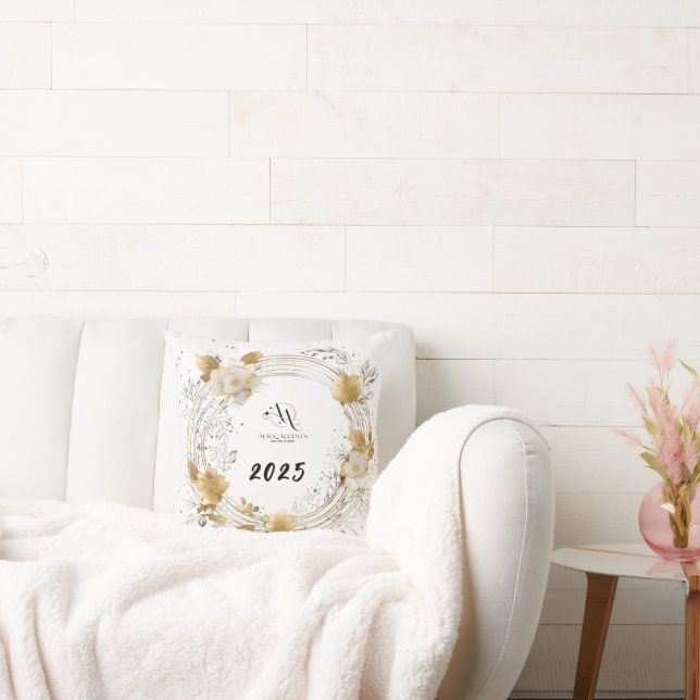 Golden Glow 2025 Pillow: A Cute Touch of New Year Kudde (Soffa)