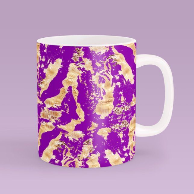 Golden Gnistra mönster över Lila Kaffemugg (Skapare uppladdad)