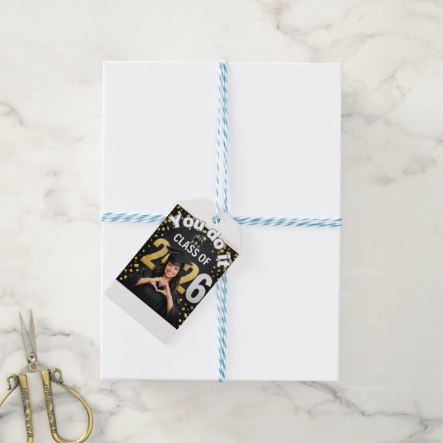 Golden Graduation Celebration Card – Congratulatio Presentetikett (Med Snöre)