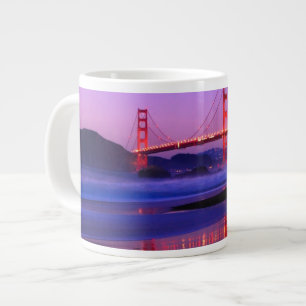 Golden Grind Bridge på Baker Beach vid sundown Jumbo Mugg