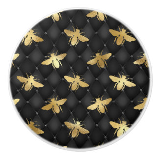 Golden honeybee on black background door pull/knob knopp