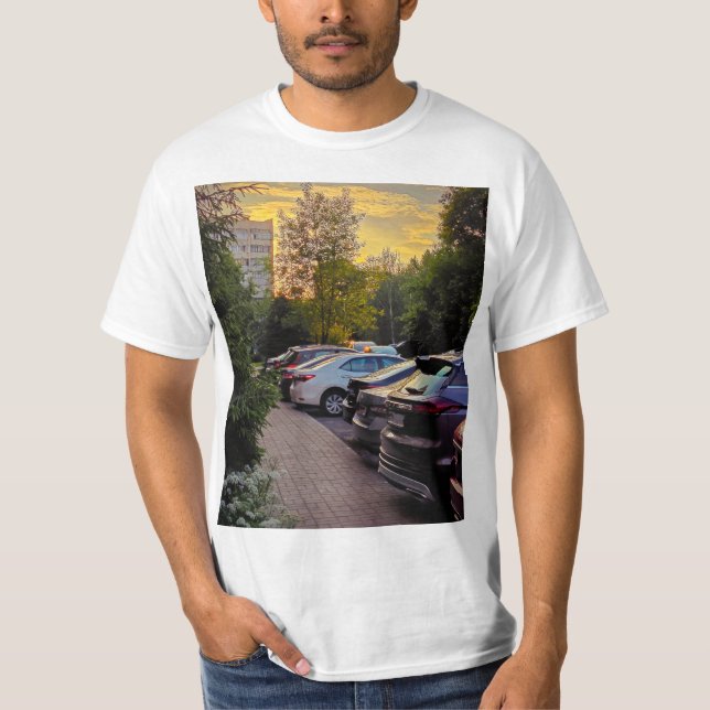 Golden Hour Street Tee – Anpassningsbar (Framsida)