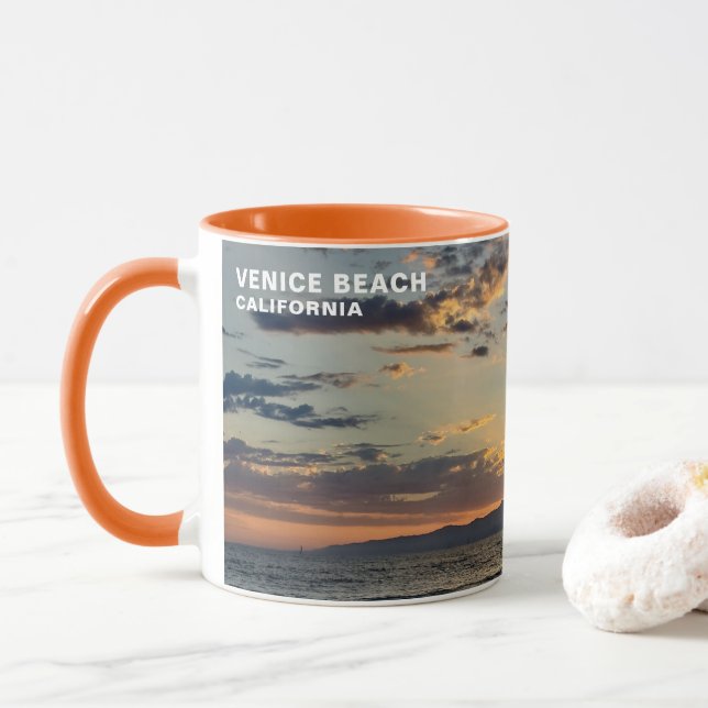 Golden Hour Sunset - Venedig Beach, CA Mugg (Med munk)