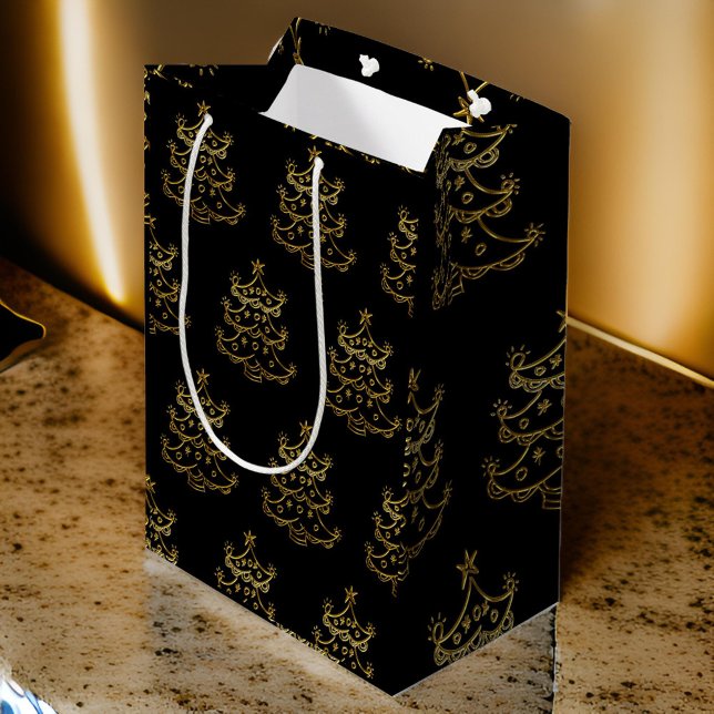 Golden Julgran på Black Gift Bag (Skapare uppladdad)