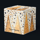 Golden Julgranar Shiny Snöflingor Helgdagars Presentaskar<br><div class="desc">Golden Julgranar Shiny Snöflingor-Helgdagar är favoritboxar. Unik,  vacker utformning av snyggten. Lätt att vara personlig. Teckensnittet stil,  storlekt och färg kan ändras. Matchande objekt är tillgängliga.</div>