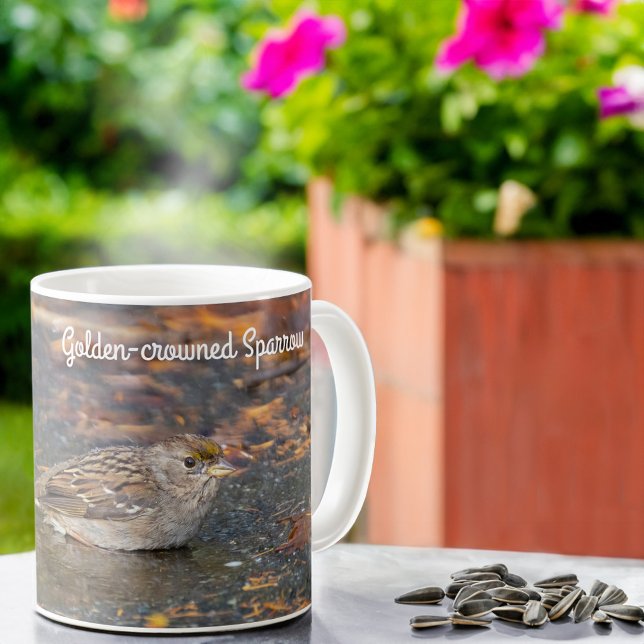 Golden kronad Sparrow Kaffemugg (Skapare uppladdad)