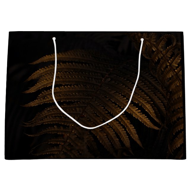 Golden leaf (Framsidan)