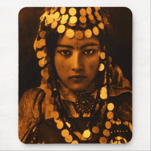 Golden Maghreb Ouled Naïl Berber Girl Female Woman Musmatta