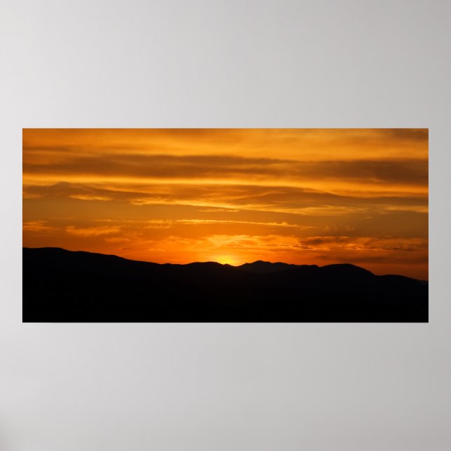 Golden Mountain Sunset Poster (Framsidan)