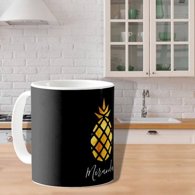 Golden panas på svart namn kaffemugg (Skapare uppladdad)