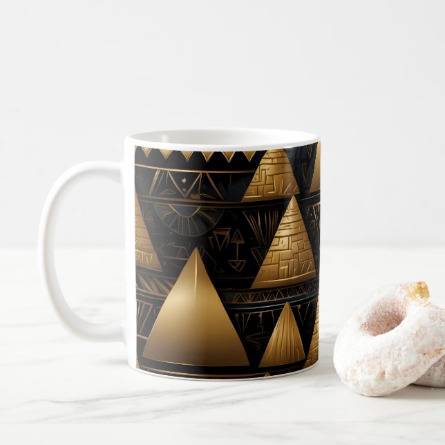 Golden Pyramid Mönster Kaffemugg (Med munk)
