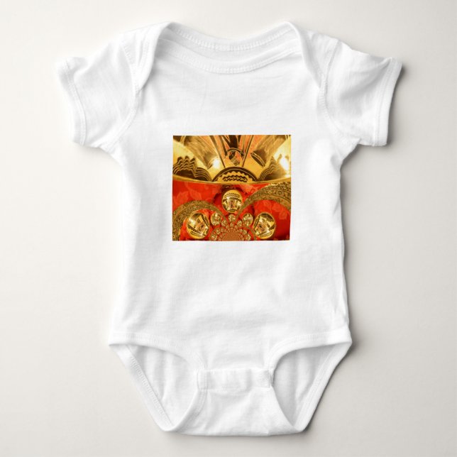 Golden Red African Tradition T-shirt (Framsida)
