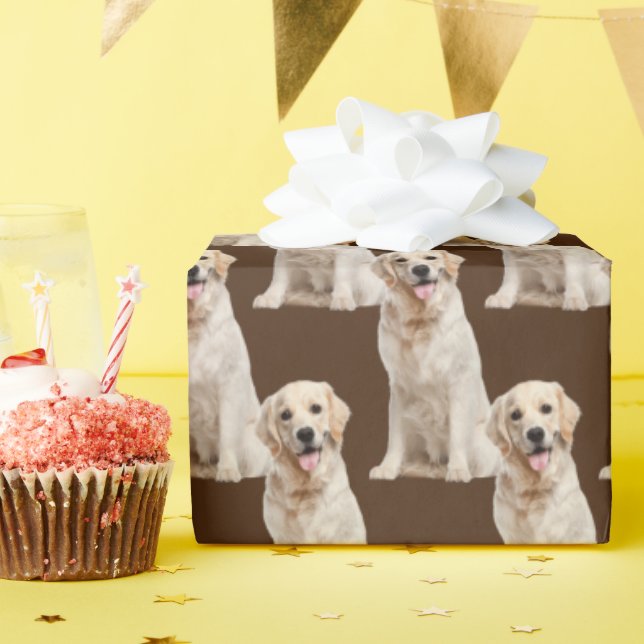 Golden Reparant hund på brun Presentpapper (Födelsedagsfest)