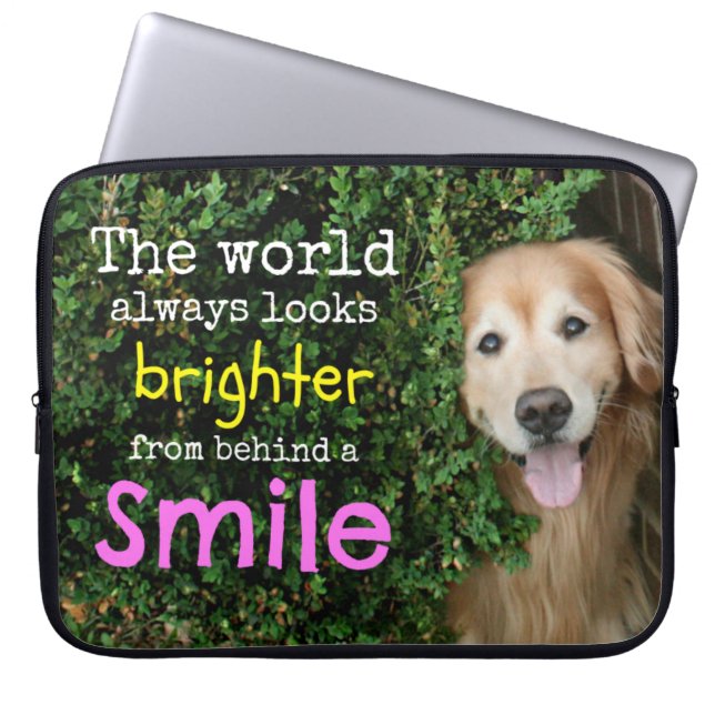 Golden Retriever bakom en sjömil Laptop Sleeve (Framsidan)